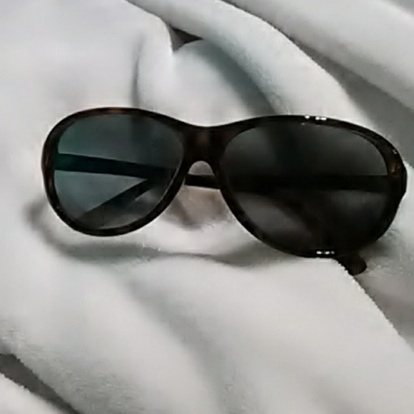 RAYBANS - Picture 2 of 3